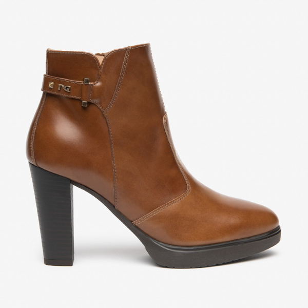tronchetti-donna-nero-giardini-I617271D_400_02-cuoio